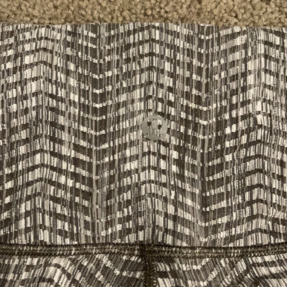Lululemon Leggings - Picture 4 of 5